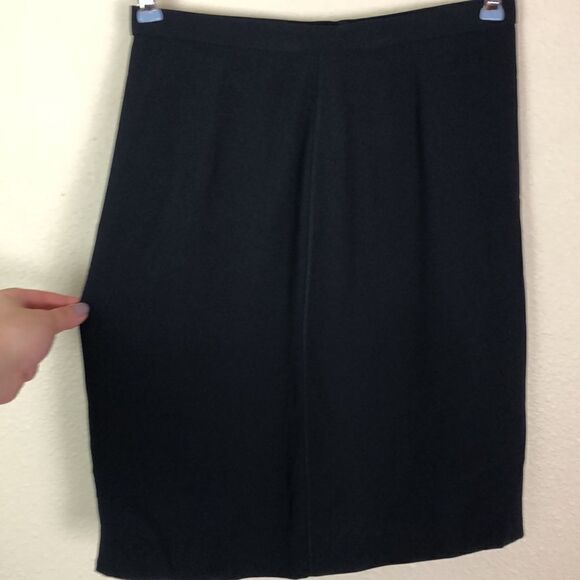 Giorgio Armani vintage silk skirt with piping size 6 - Picture 2 of 10